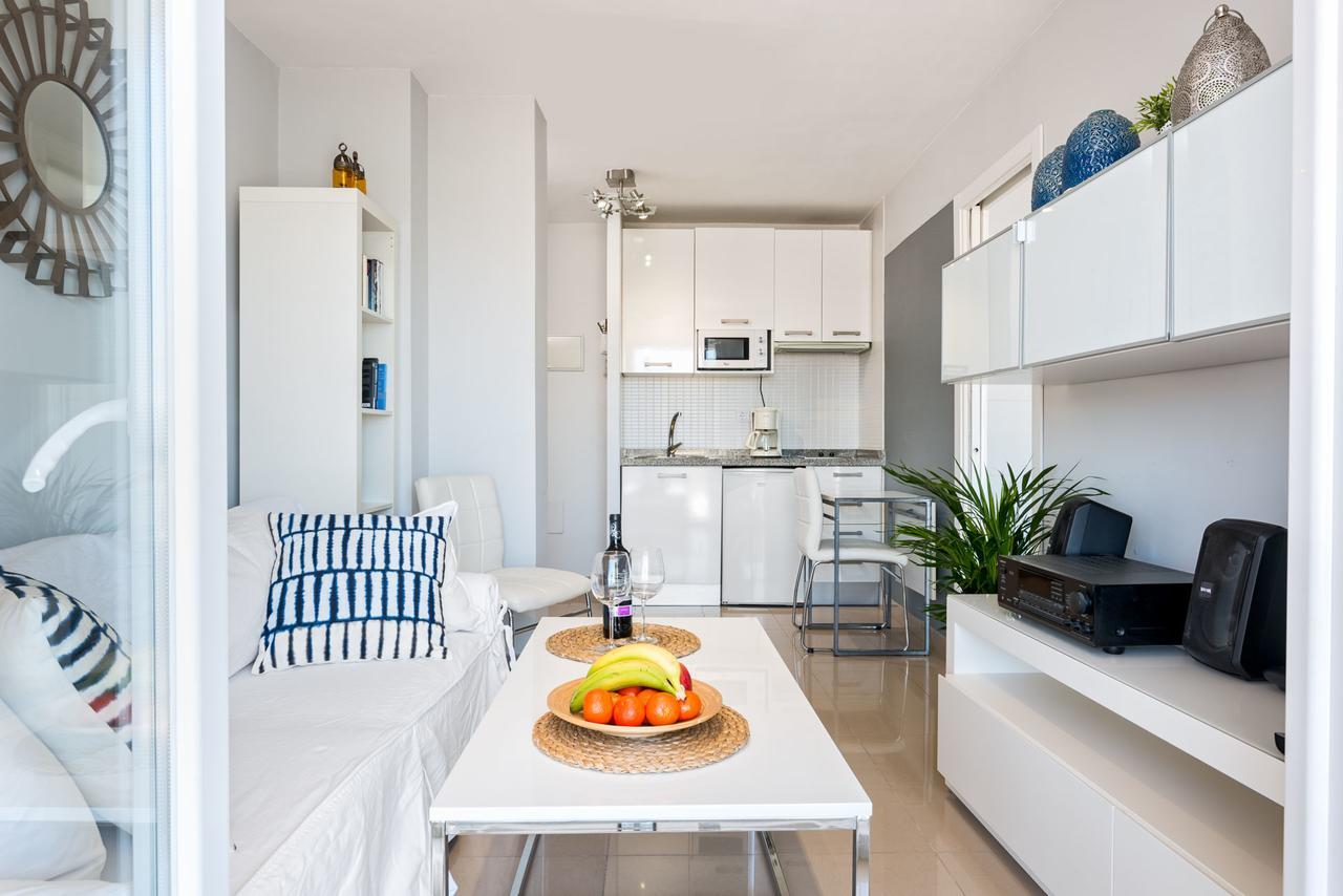 Susana Beach Apartment In Malaga By Solaga Holiday Homes Εξωτερικό φωτογραφία